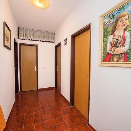 Two Bed Rooms Fortuna Near The Beach بوريتش المظهر الخارجي الصورة