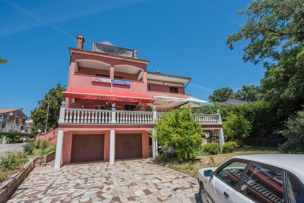 Two Bed Rooms Fortuna Near The Beach بوريتش المظهر الخارجي الصورة